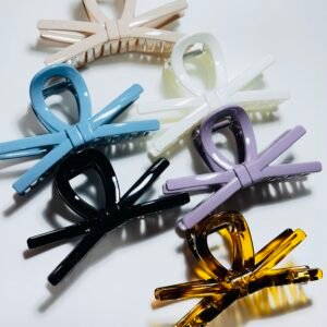 Alternative view of Piranha de plástico grande