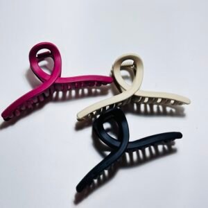 Alternative view of Piranha plástico resistente