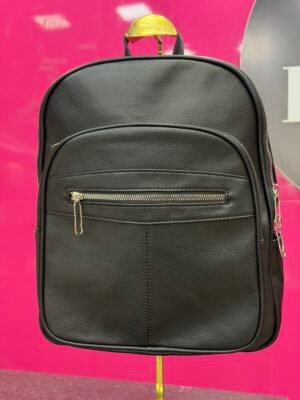 Mochila preta 2